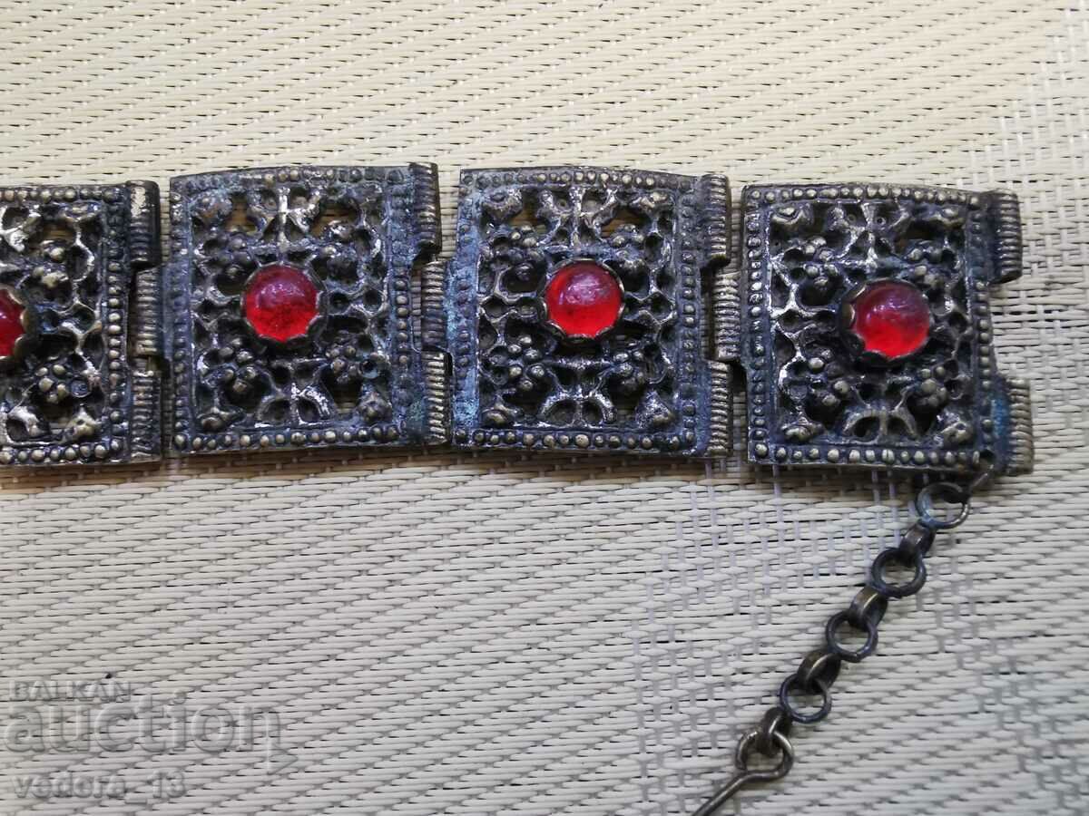 Δημοπρασία ΠΑΛΙΟ ΒΡΑΧΙΟΛΙ ΑΝΑΓΕΝΝΗΣΗΣ