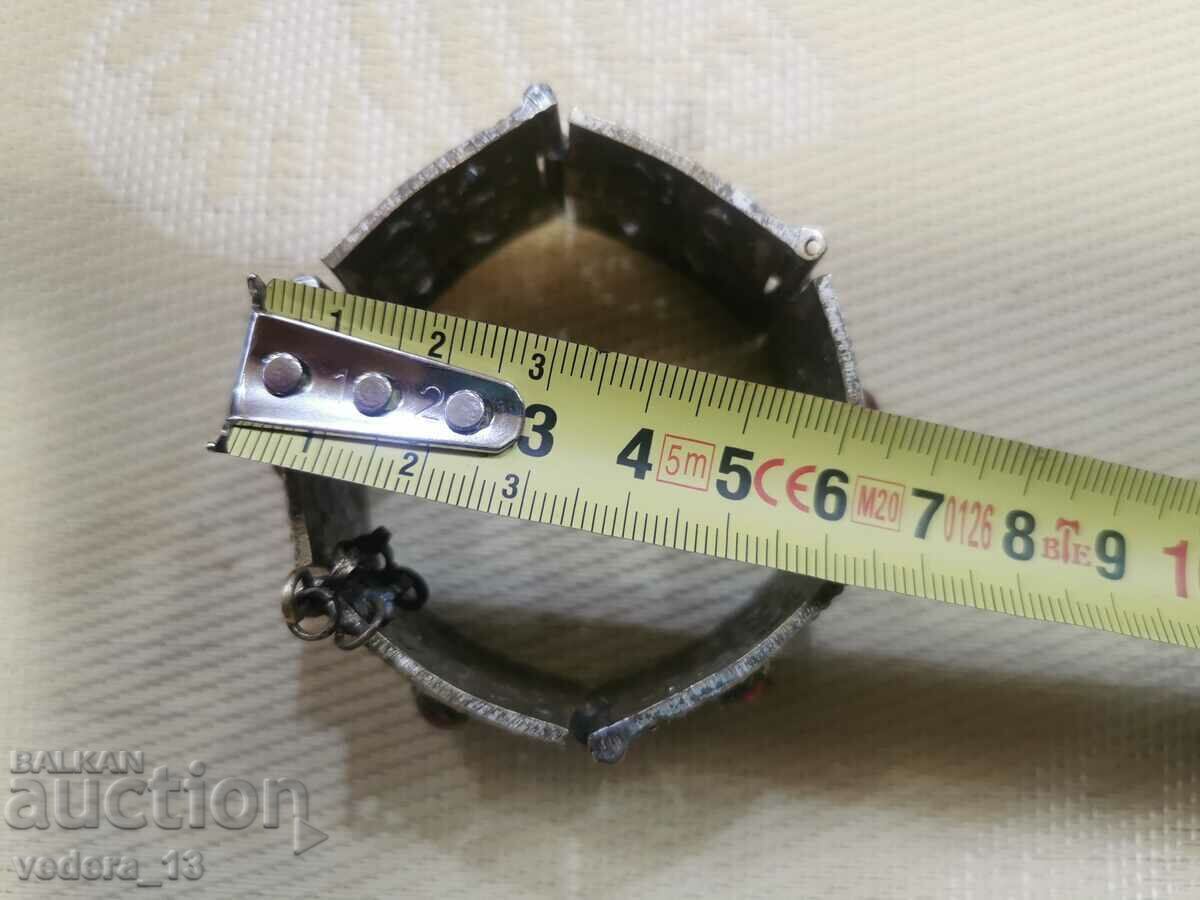 ΠΑΛΙΟ ΒΡΑΧΙΟΛΙ ΑΝΑΓΕΝΝΗΣΗΣ - 5