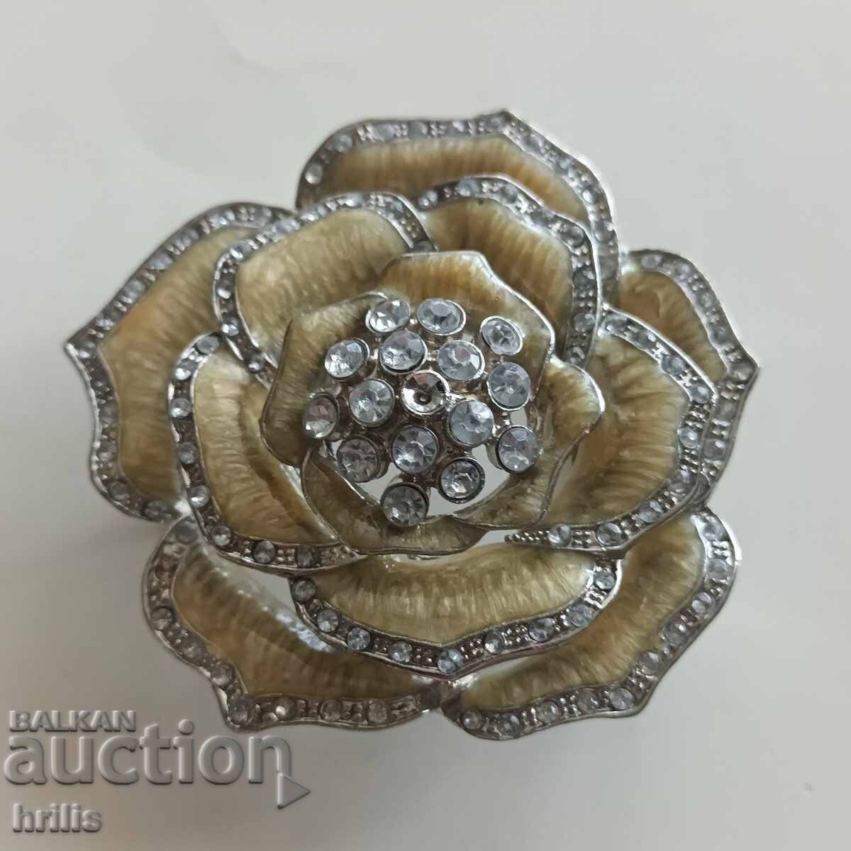 WOMEN'S BELT BUCKLE - DESIGNER WOMEN'S BELT BUCKLE - DESIGNER