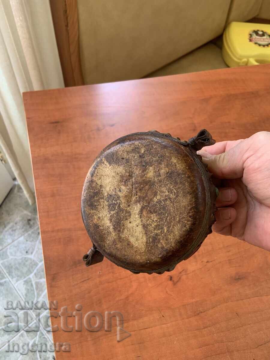 Livrarea VASOAN NUCI DOMUNĂ LEMN ȘI PIELE