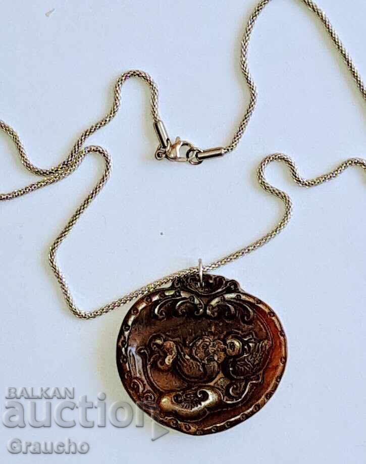 Delivery of Antique Chinese Jade Pendant/Amulet for Love and Fidelity Delivery of Antique Chinese Jade Pendant/Amulet for Love and Fidelity