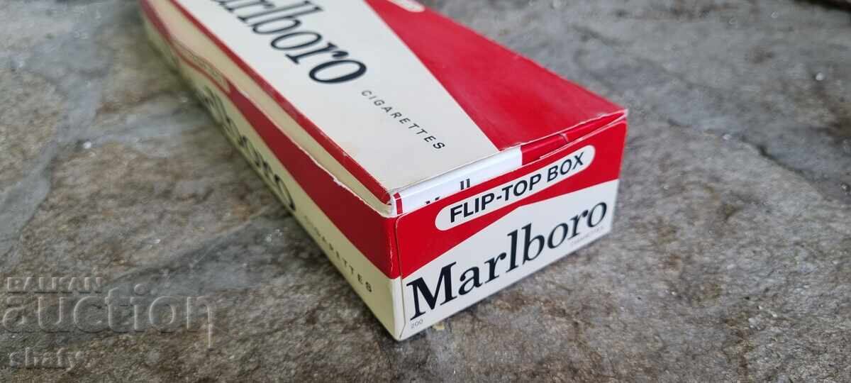 Παλιά κουτιά. Τσιγάρα. Marlboro πακέτο με τιμή 60.00 BGN | € 30.68