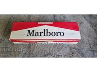 Cutii vechi. Țigări. Pachet Marlboro