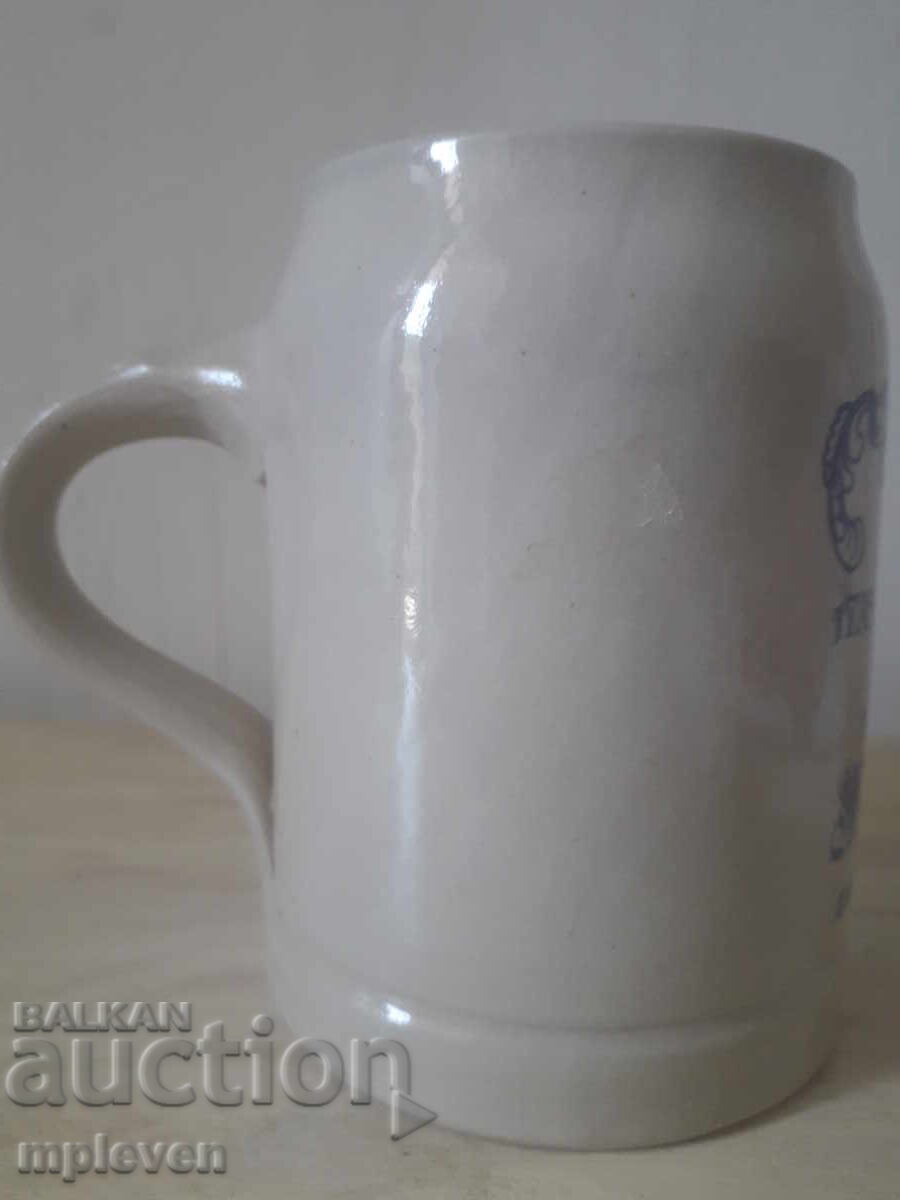 Юбилейна халба за бира 1735/1985 с цена 2.00 лв. | € 1.02 Юбилейна халба за бира 1735/1985 с цена 2.00 лв. | € 1.02