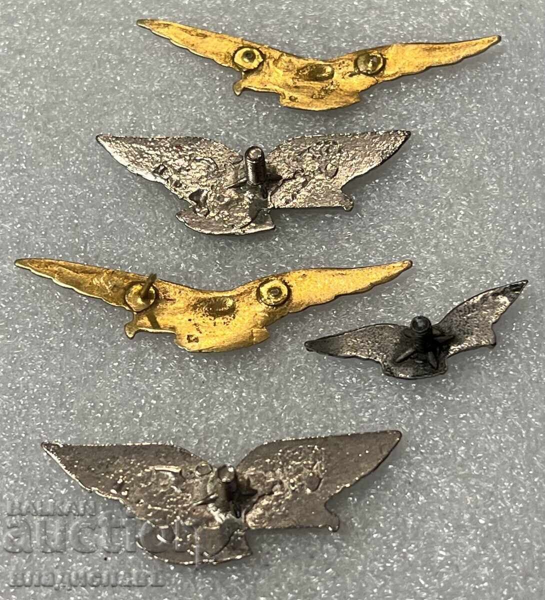 Lot Semne Aviator (fără catarame/agrafe și piulițe) cu preț 55.00 BGN | € 28.12 Lot Semne Aviator (fără catarame/agrafe și piulițe) cu preț 55.00 BGN | € 28.12