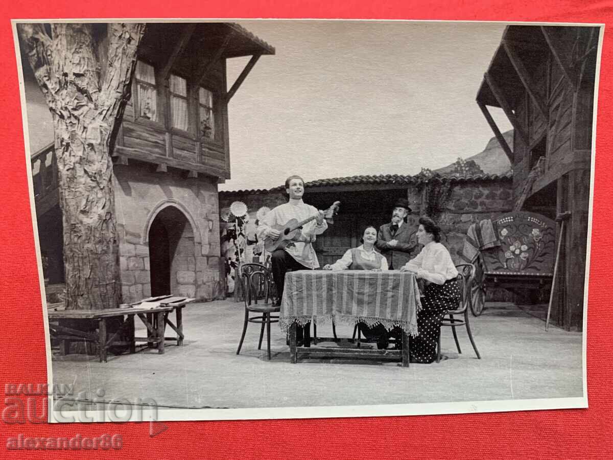 Β. Κίρkov Σ. Αtanasova Γ. Σπάσοva "Τσαρσκα Μίλοστ" Ναρ. θέατρο Β. Κίρkov Σ. Αtanasova Γ. Σπάσοva "Τσαρσκα Μίλοστ" Ναρ. θέατρο