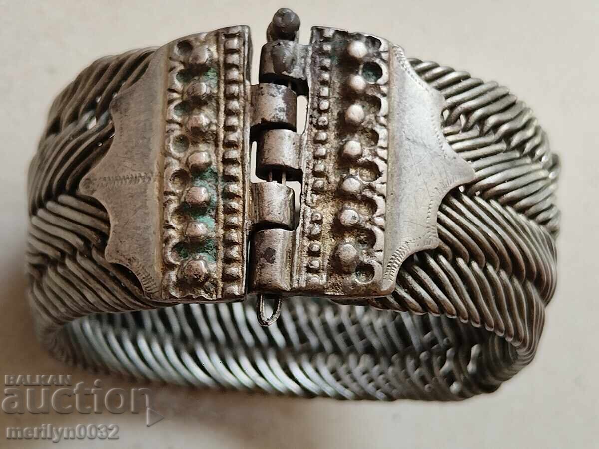 Αναγεννησιακό ασημένιο βραχιόλι, κόσμημα, στολίδι, στολίδι με τιμή 289.00 BGN | € 147.76