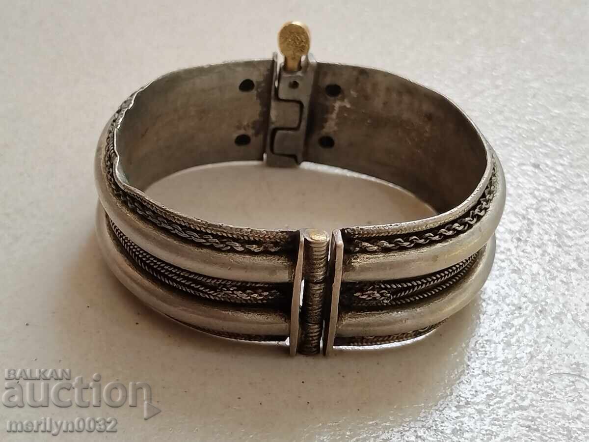 Αναγεννησιακό ασημένιο βραχιόλι, κόσμημα, στολίδι, στολίδι με τιμή 98.00 BGN | € 50.11