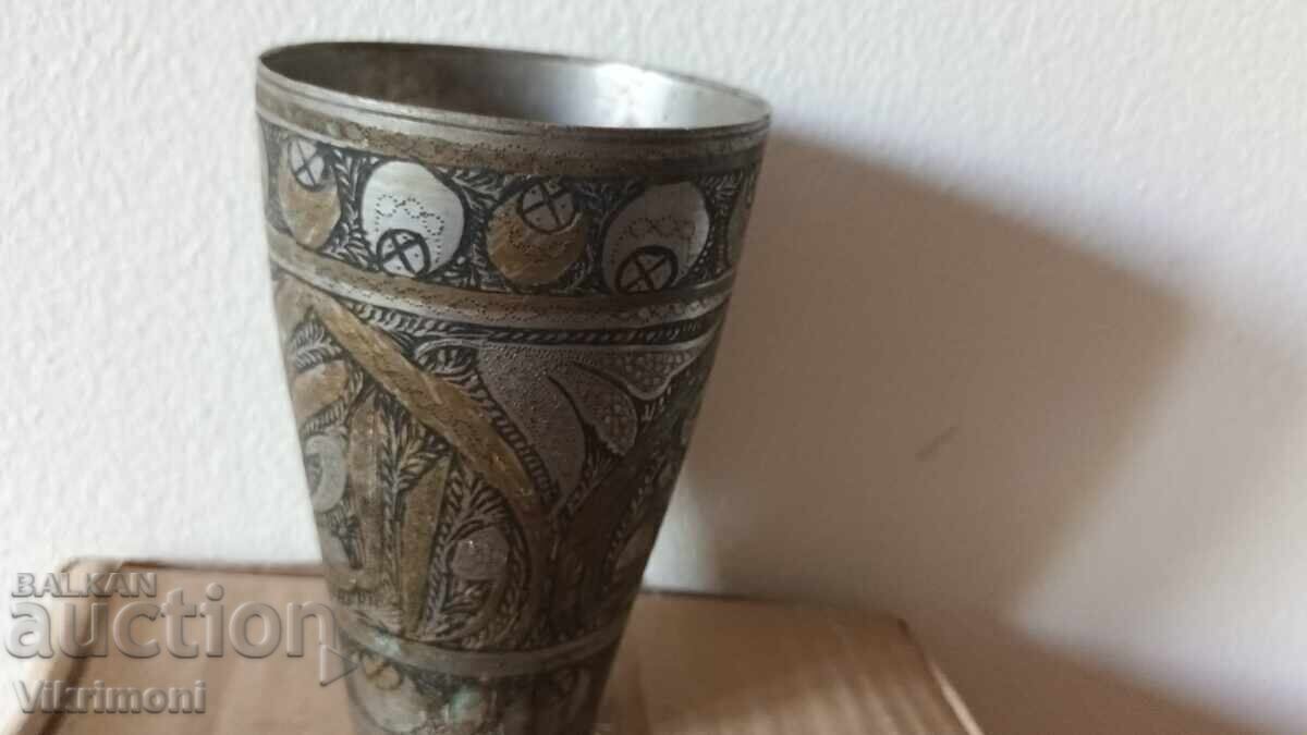 Livrarea Ceașcă otomană, bocăl, aurire, email, 3 culori, bronz, gravuri