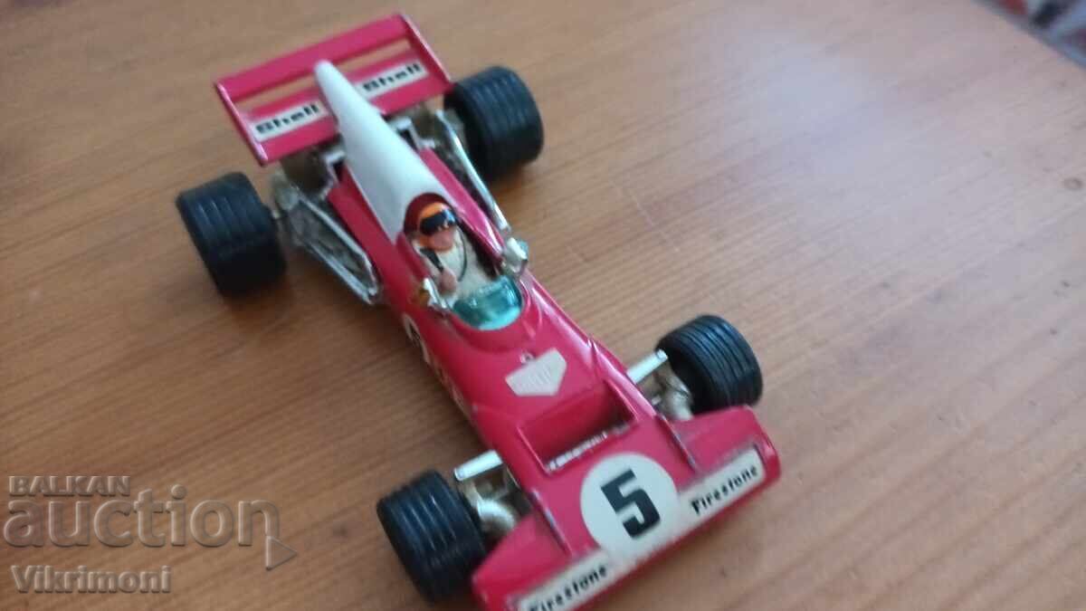 Ferrari, KORGI, metalică, cărucior, jucărie, retro Made in Gr.Britai cu preț 30.00 BGN | € 15.34