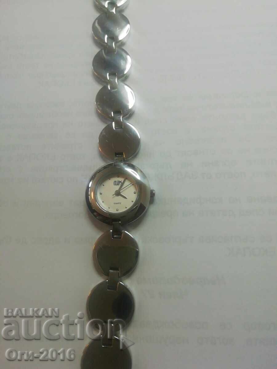 Ceas CLIPS cu preț 30.00 BGN | € 15.34