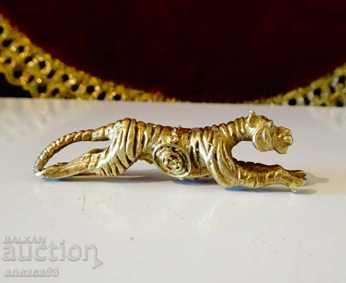 Χάλκινο μενταγιόν, φιγούρα Τίγρης Χάλκινο μενταγιόν, φιγούρα Τίγρης