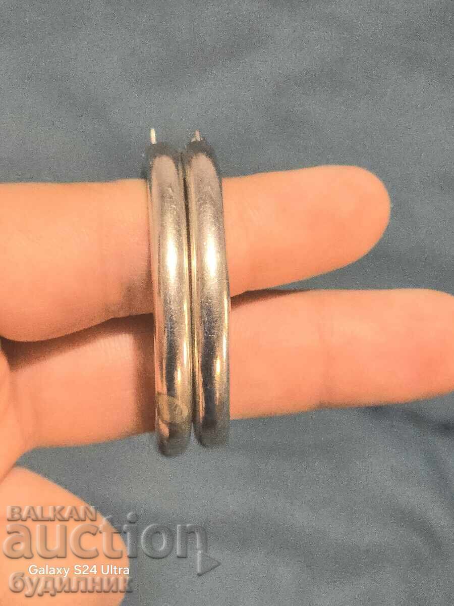 Auction Solid Silver Earrings. 8.65 Grams. Listing Over 100 Auctions Auction Solid Silver Earrings. 8.65 Grams. Listing Over 100 Auctions