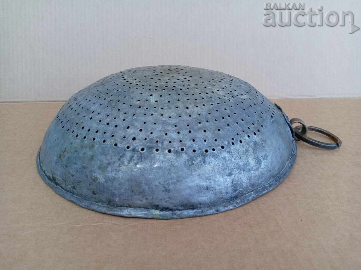 Παράδοση Αντικέ χάλκινο τρυπητό, χάλκινο δοχείο, χάλκινο σουρωτήρι