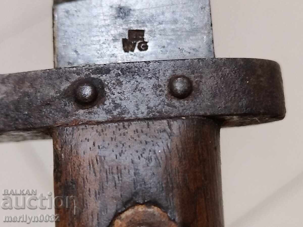 Австрийски щик нож с кания лопус байонет за пушка М-95 с цена 219.00 лв. | € 111.97