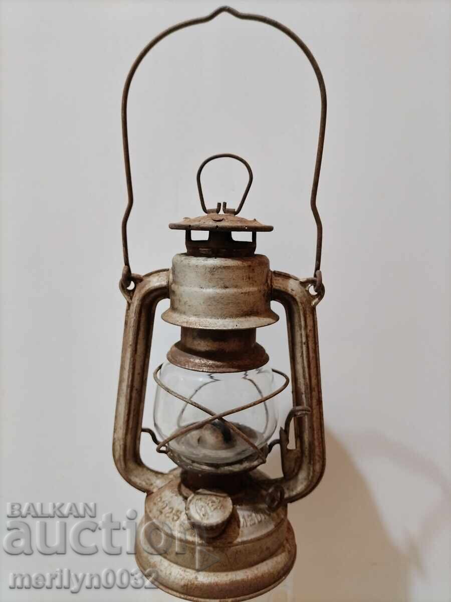 Παλιό γερμανικό φανάρι λάμπα προβολέας φωτιστικό