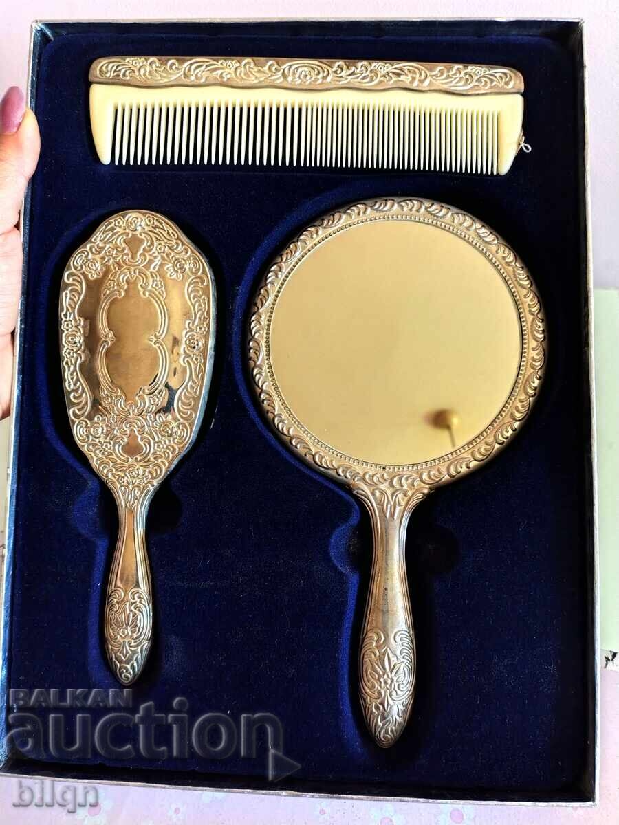 Livrarea Set de lux argintat pentru damă Livrarea Set de lux argintat pentru damă