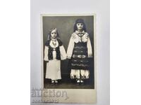 Fotografie din perioada Renașterii, fotografie, costum popular, anul 1937