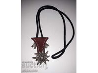 BOLO. Cravată. Bronz argintat