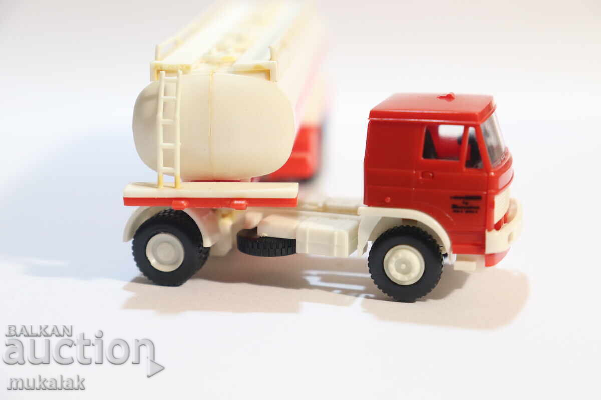 H0 1/87 IGRA SKODA LIAZ MODEL TANKER TRUCK CAR - 6