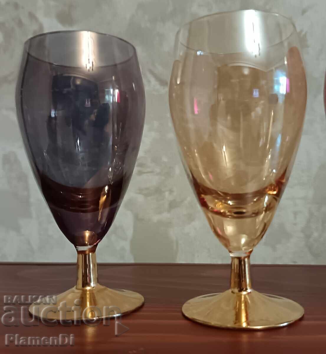 Παράδοση Ρετρό σετ από 4 όμορφα φλιτζάνια