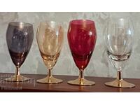 Set retro de 4 căni frumoase