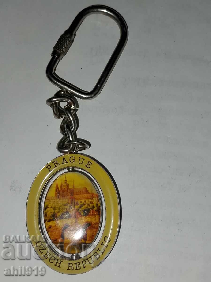 Breloc Praga cu preț 10.00 BGN | € 5.11 Breloc Praga cu preț 10.00 BGN | € 5.11