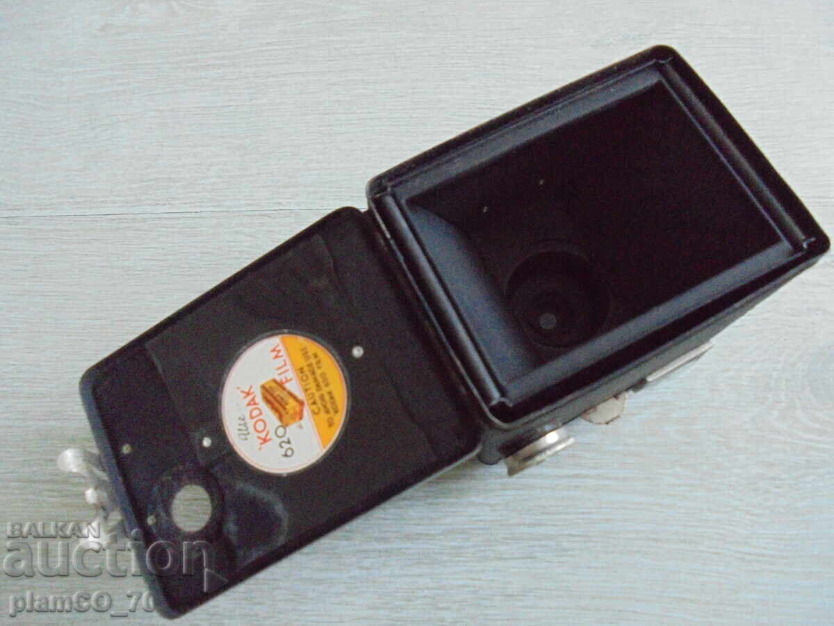 №*8086 aparat foto vechi - KODAK SIX 20 BROWNIE"D - 5 №*8086 aparat foto vechi - KODAK SIX 20 BROWNIE"D - 5