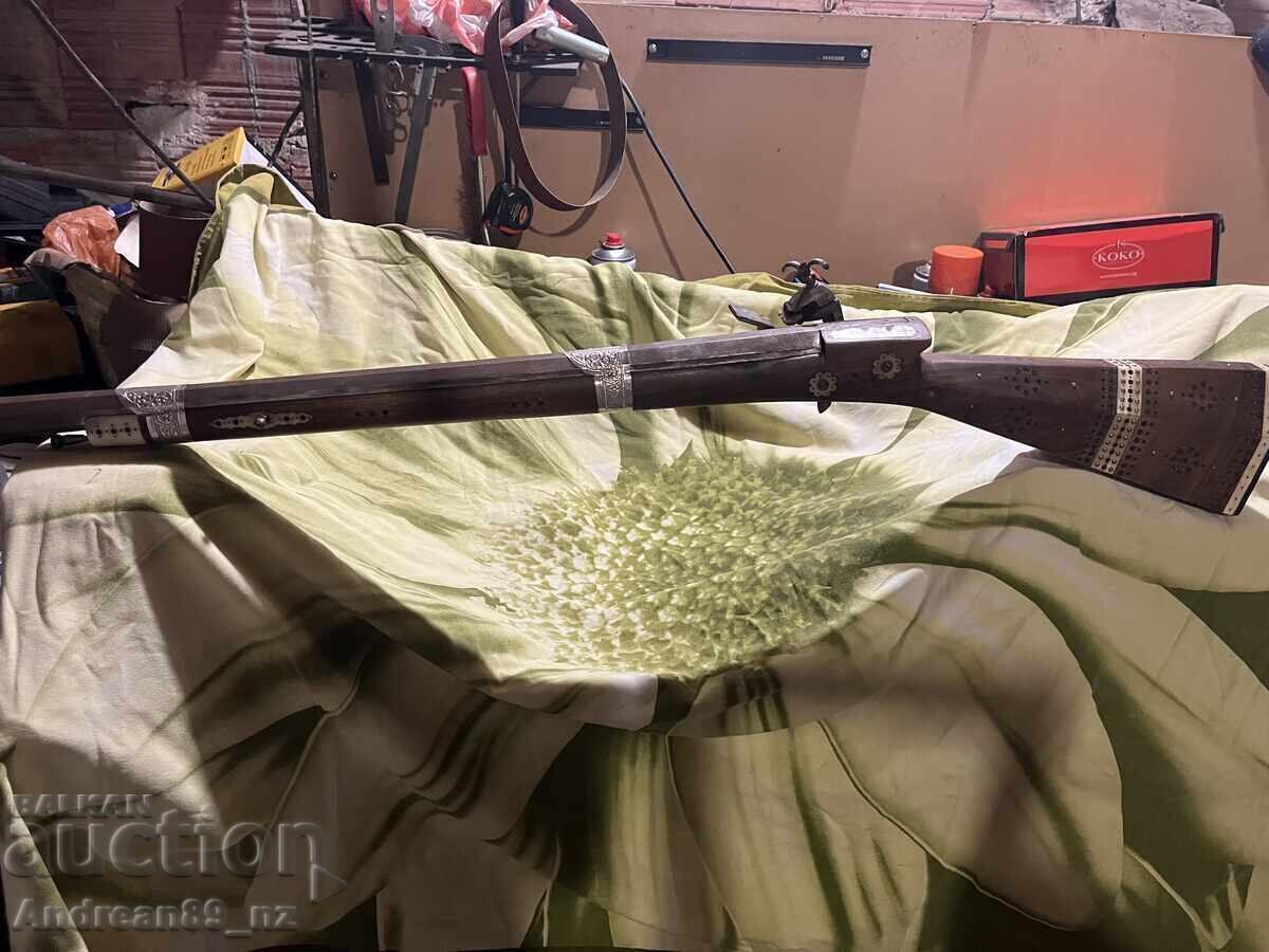 Τοφέκι πυριτόλιθου Shishane με τιμή 4000.00 BGN | € 2045.17 Τοφέκι πυριτόλιθου Shishane με τιμή 4000.00 BGN | € 2045.17