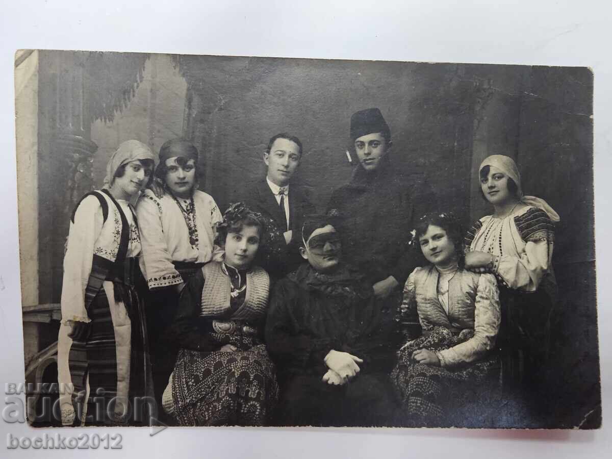 Revival photography, photo, traditional costume, paftas (belts) 1928 - 7