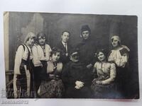 Fotografie din perioada Renașterii, fotografie, costum popular, paftale, anul 1928