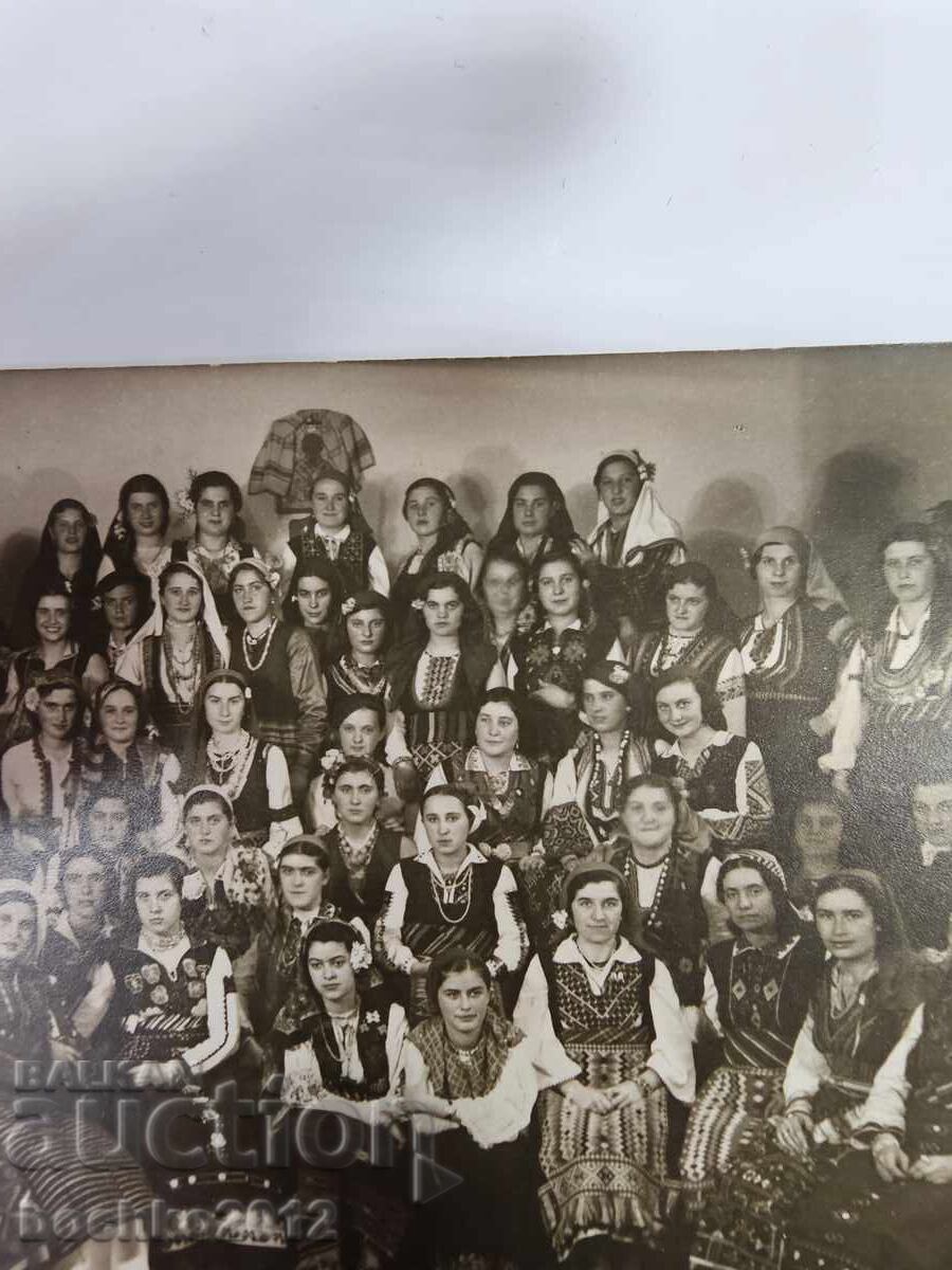 Παράδοση Αναγεννησιακή φωτογραφία, φωτογραφία, φορεσιά, παφτιά αρχ. - 20ος αι Παράδοση Αναγεννησιακή φωτογραφία, φωτογραφία, φορεσιά, παφτιά αρχ. - 20ος αι