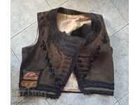 Authentic men's vest with braid trim