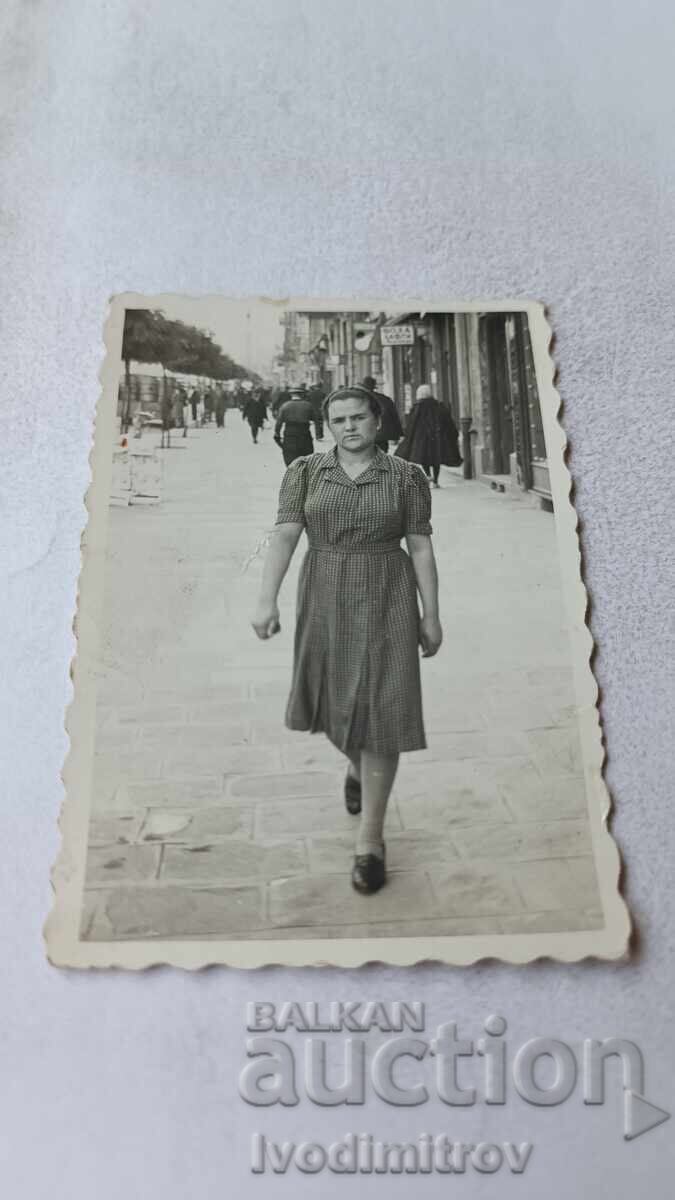 Fotografie Sofia Tânără la plimbare Fotografie Sofia Tânără la plimbare