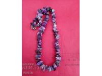 Αρχαίο κολιέ από αμέθυστο