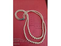 Αρχαίο κολιέ με μαργαριτάρια, ασημένιο κούμπωμα