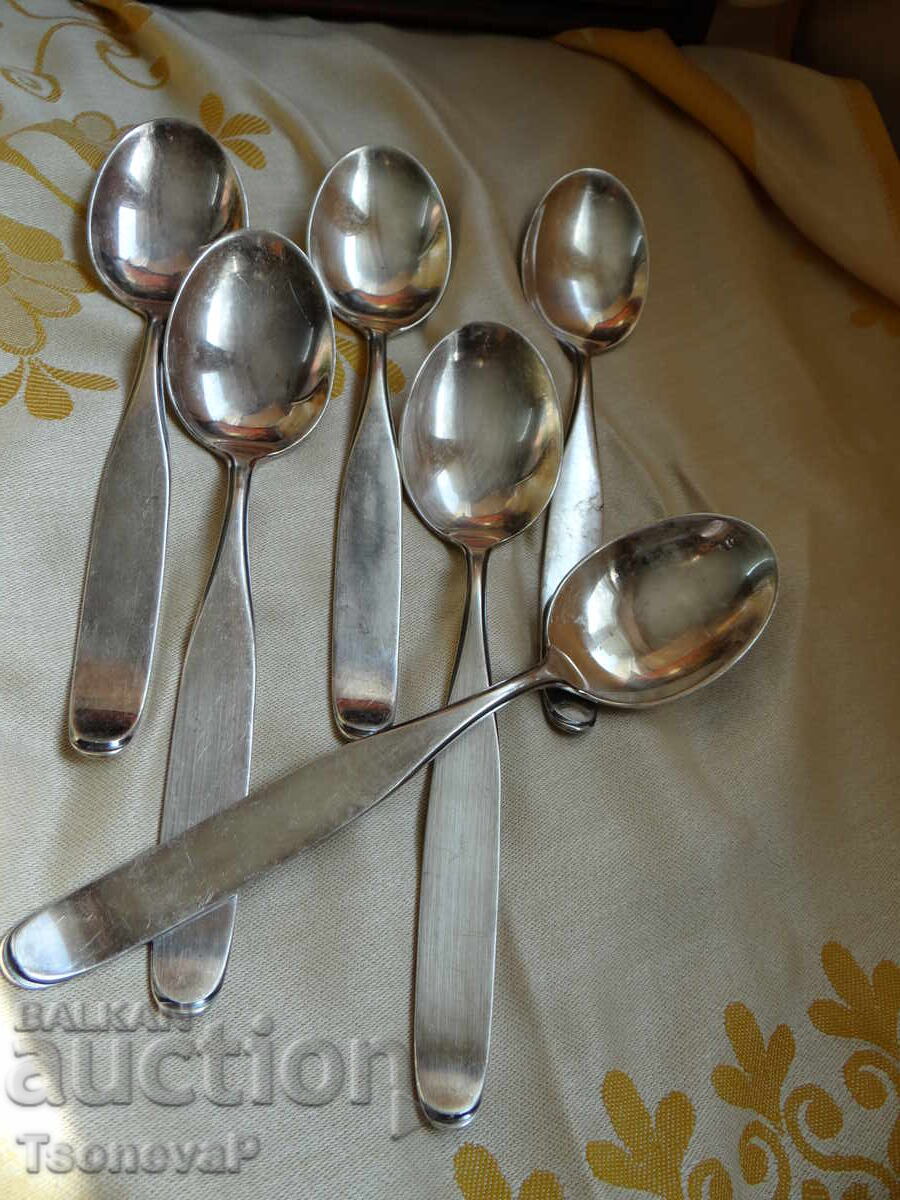 Deeply silver-plated large spoons, 6 pieces Deeply silver-plated large spoons, 6 pieces