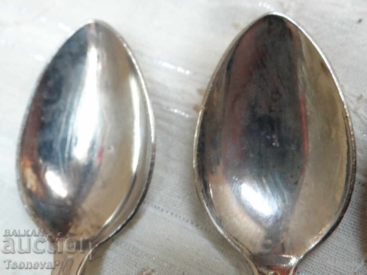 Set of spoons with a replica of the beautiful Hildesheim Rose - 6 Set of spoons with a replica of the beautiful Hildesheim Rose - 6