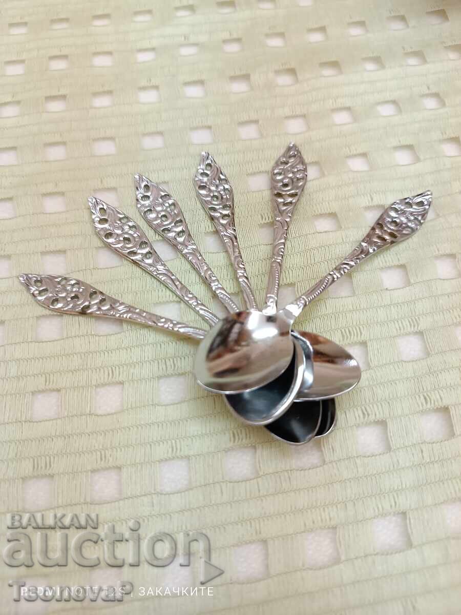 Set of 6 lace spoons with markings Set of 6 lace spoons with markings