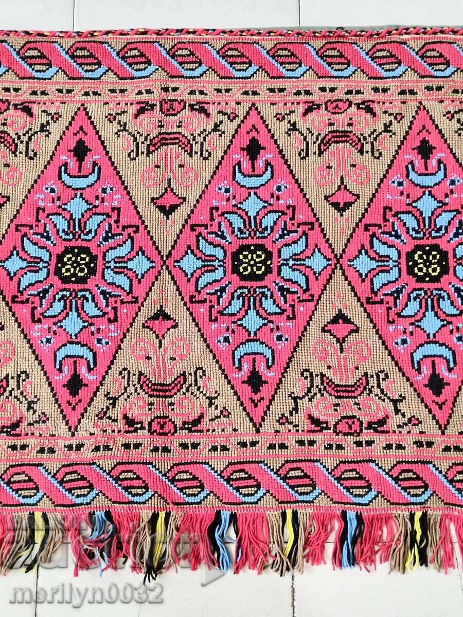 Δημοπρασία Παλιά ταπετσαρία για κέντημα τοίχου, εικόνα χαλιού Δημοπρασία Παλιά ταπετσαρία για κέντημα τοίχου, εικόνα χαλιού