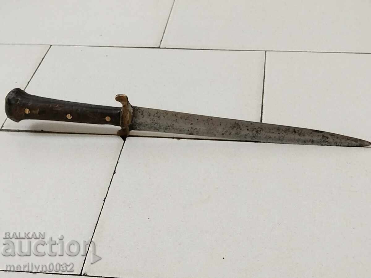 Delivery of Gabrovo haiduk kama knife, chireni (handle) buffalo horn, ORIGINAL