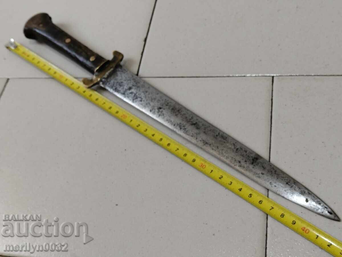 Gabrovo haiduk kama knife, chireni (handle) buffalo horn, ORIGINAL