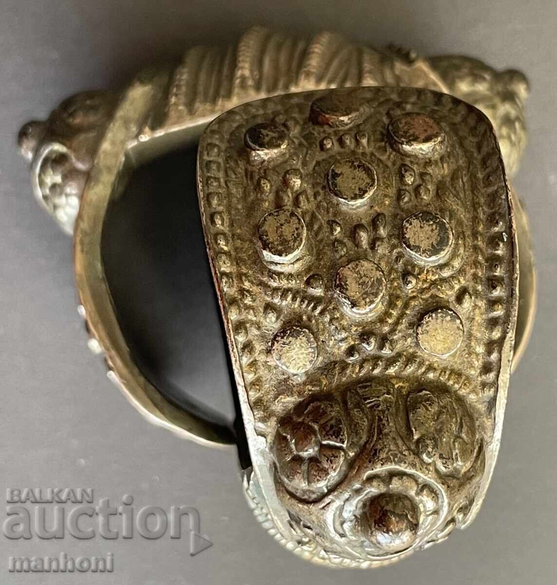 Livrarea 6118 Bulgaria pereche brățări renascentiste tip "rogatki" rare de găsit