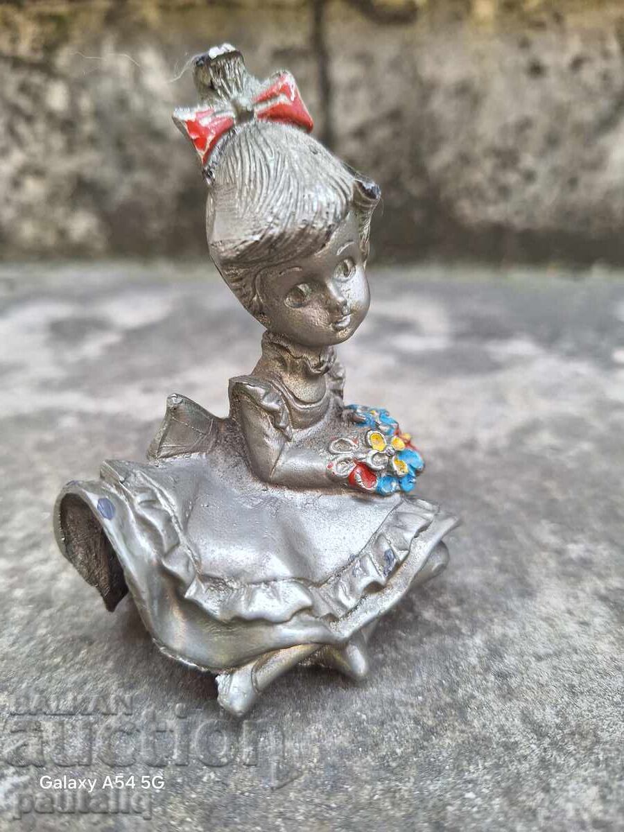 МАСИВНА МЕТАЛНА СТАТУЕТКА - 6 МАСИВНА МЕТАЛНА СТАТУЕТКА - 6