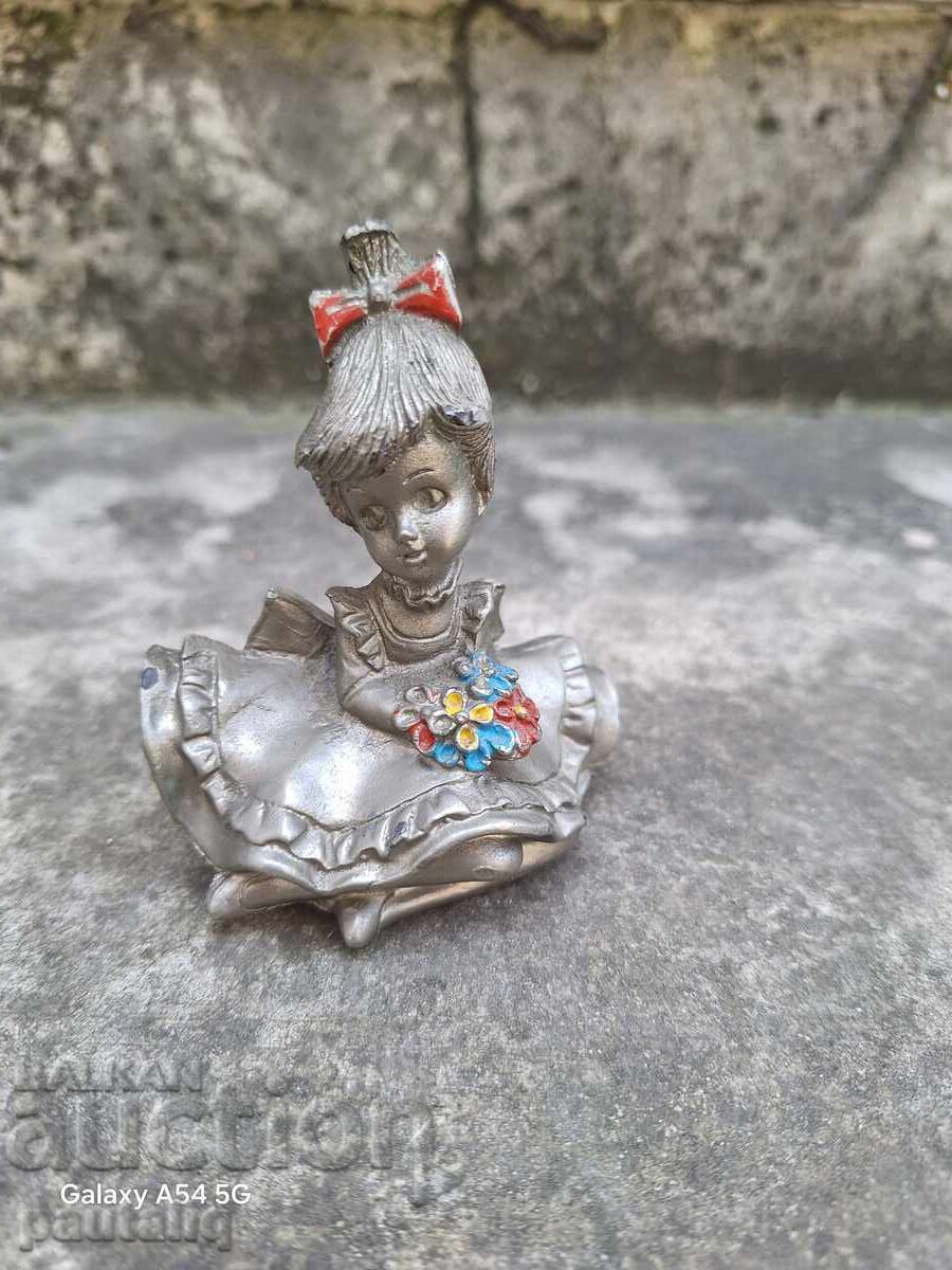 МАСИВНА МЕТАЛНА СТАТУЕТКА МАСИВНА МЕТАЛНА СТАТУЕТКА