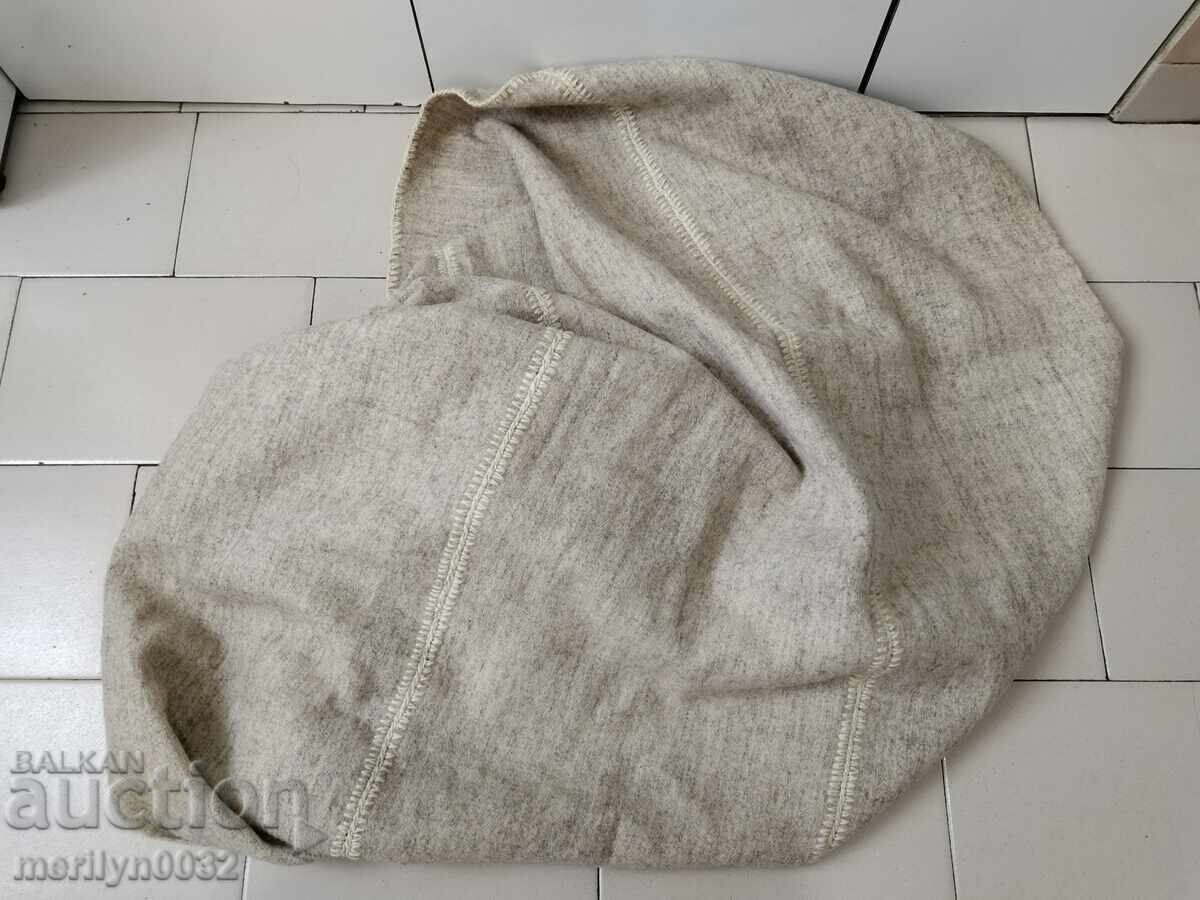 Old hand-woven fabric blanket white felted wool 2/1.2 meters wool - 5