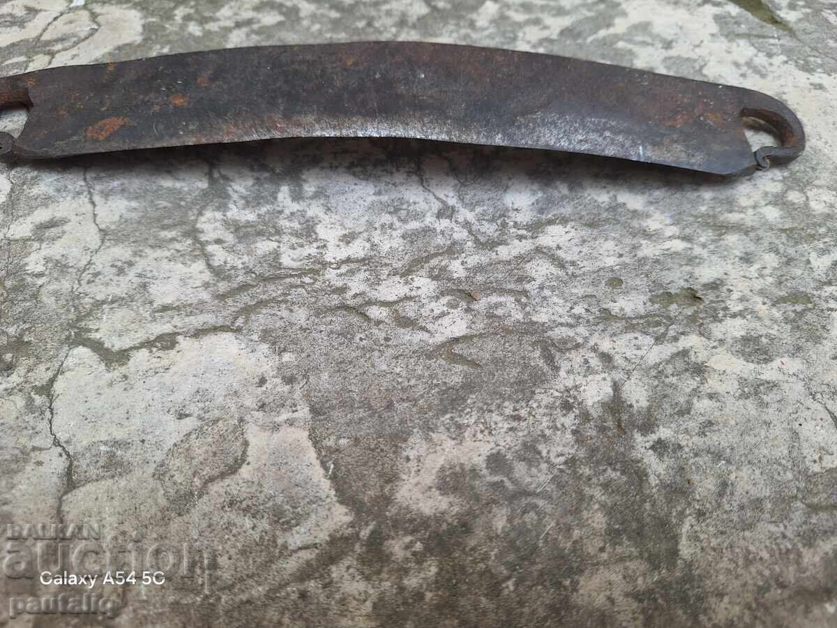 Белачка за кора на дърво с цена 15.00 лв. | € 7.67 Белачка за кора на дърво с цена 15.00 лв. | € 7.67