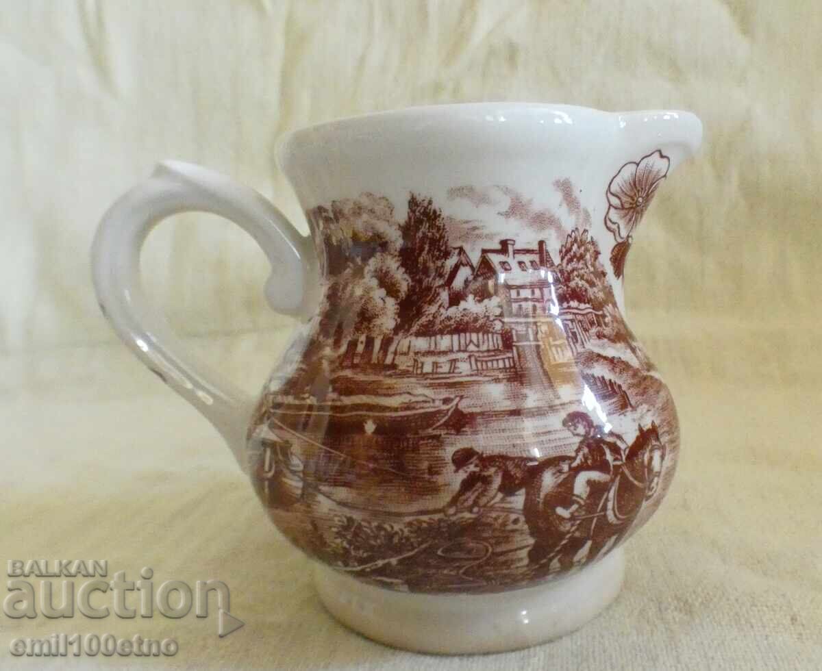 Κανάτα για γάλα - λατιέρα πορσελάνη Staffordshire Αγγλία με τιμή 15.00 BGN | € 7.67 Κανάτα για γάλα - λατιέρα πορσελάνη Staffordshire Αγγλία με τιμή 15.00 BGN | € 7.67