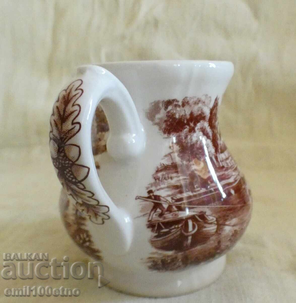 Δημοπρασία Κανάτα για γάλα - λατιέρα πορσελάνη Staffordshire Αγγλία Δημοπρασία Κανάτα για γάλα - λατιέρα πορσελάνη Staffordshire Αγγλία