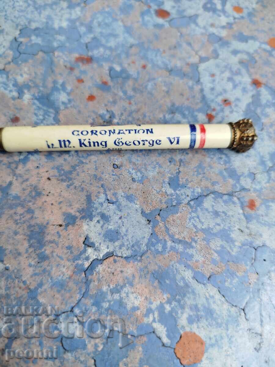 Μολύβι από την στέψη του Βασιλιά Γεωργίου και της Βασίλισσας Ελισάβετ με τιμή 49.00 BGN | € 25.05
